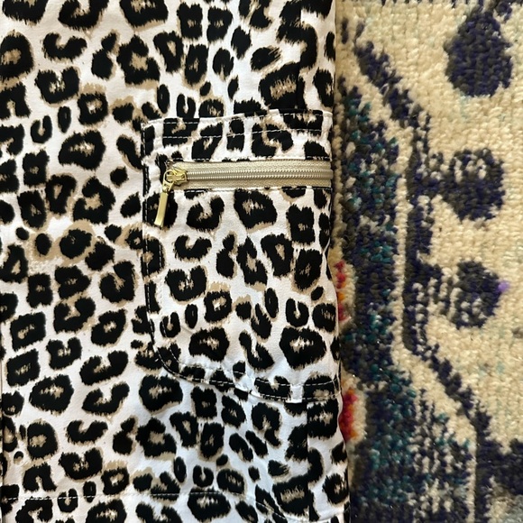 Zenergy Golf by Chicos Leopard Print Gold Skort sz 16/ XL - Picture 6 of 15